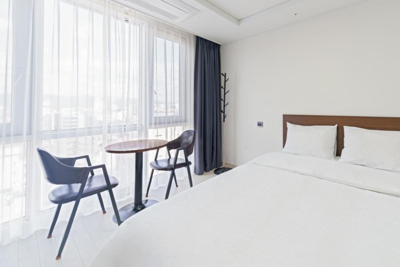 The Venezia Suite Hotel Cshuncshon Kültér fotó