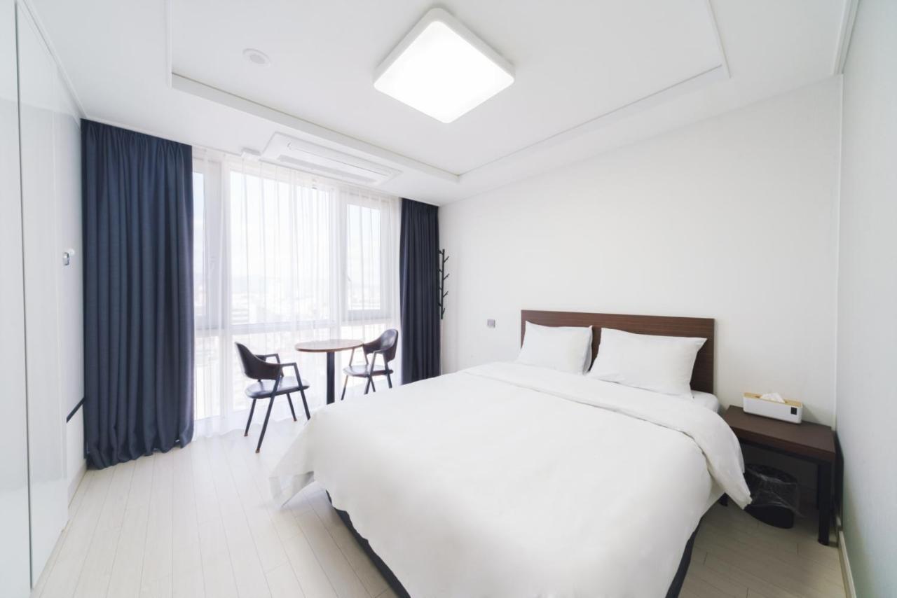 The Venezia Suite Hotel Cshuncshon Kültér fotó